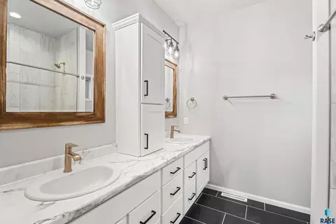 3620 E High Plains Cir, Sioux Falls, SD 57108 photo 15