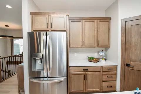 Kitchen - 210 E 8th St, Tea, SD 57064 photo 7 of 8