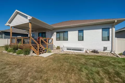 5405 E 64th St, Sioux Falls, SD 57108 photo 4