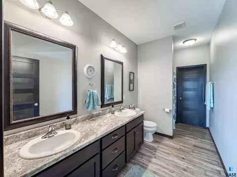 9519 W Broek Dr, Sioux Falls, SD 57106 photo 9