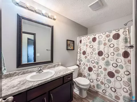 9519 W Broek Dr, Sioux Falls, SD 57106 photo 11