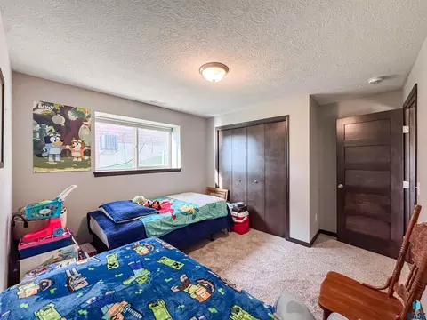 9519 W Broek Dr, Sioux Falls, SD 57106 photo 18