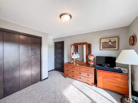 9519 W Broek Dr, Sioux Falls, SD 57106 photo 20