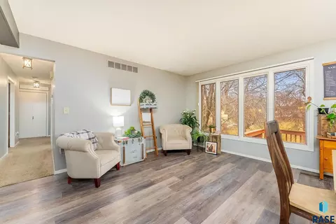 Other - 609 S Splitrock Blvd, Brandon, SD 57005 photo 2 of 11