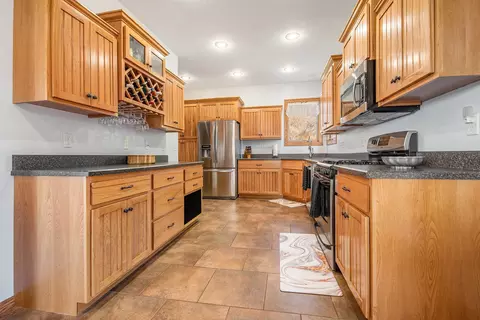 Kitchen - 46872 250th St, Baltic, SD 57003 photo 2 of 2