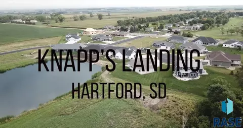 308 Duck Trl, Hartford, SD 57033