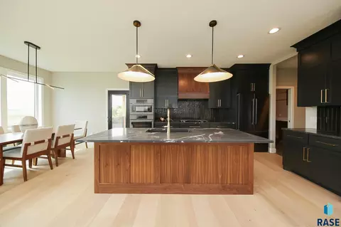 Kitchen - 1005 S Haley Ave, Brandon, SD 57005 photo 4 of 4