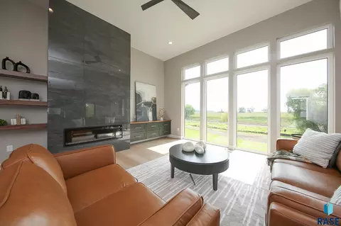 1005 S Haley Ave, Brandon, SD 57005