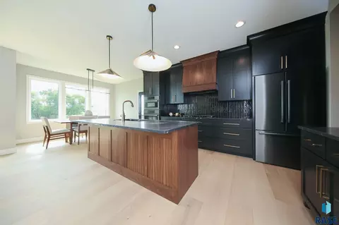 Kitchen - 1005 S Haley Ave, Brandon, SD 57005 photo 1 of 4