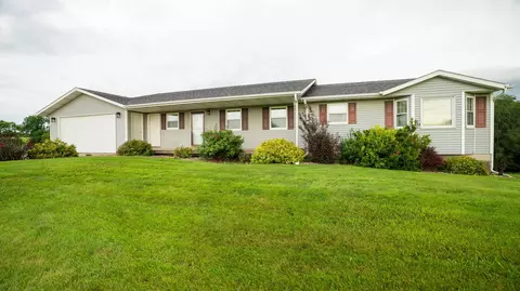 105 Buds Ave, Yankton, SD 57078