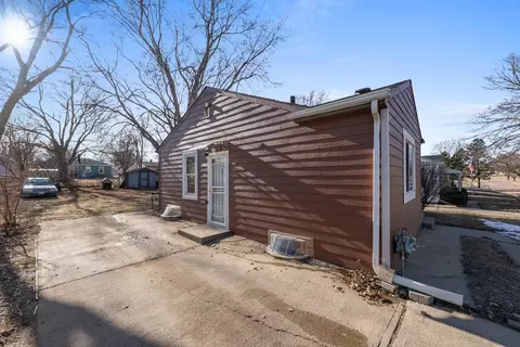 2305 E Austin St, Sioux Falls, SD 57103 photo 4