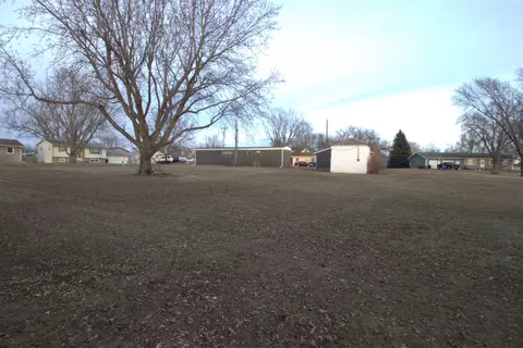 303 S Maple St, Worthing, SD 57077 photo 7