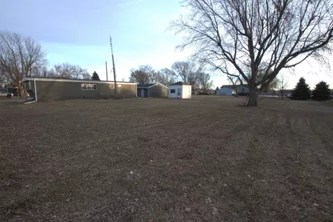 303 S Maple St, Worthing, SD 57077 photo 5