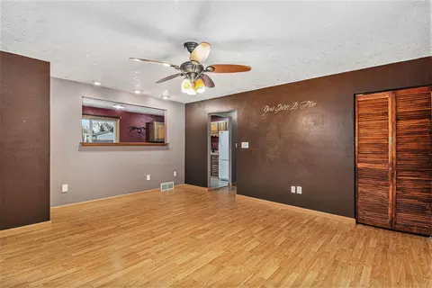 2904 E 21st St, Sioux Falls, SD 57103 photo 3