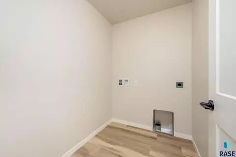 Other - 617 N Juniper St, Lennox, SD 57039 photo 6 of 7