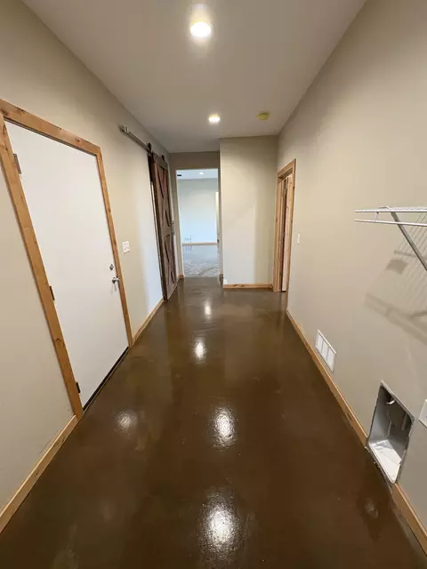 Entry Way - 336 Purdue St, Vermillion, SD 57069 photo 1 of 1