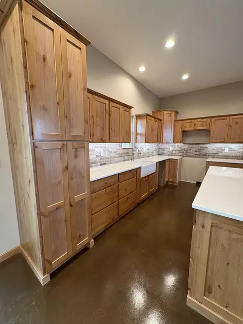 Kitchen - 336 Purdue St, Vermillion, SD 57069 photo 2 of 2