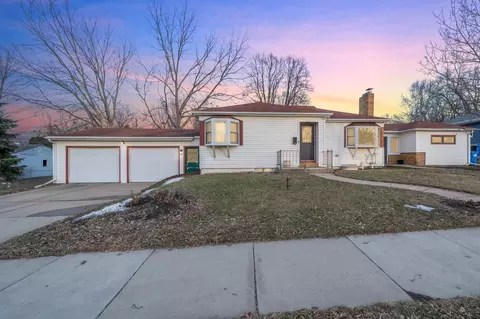 2312 S Phillips Ave, Sioux Falls, SD 57105