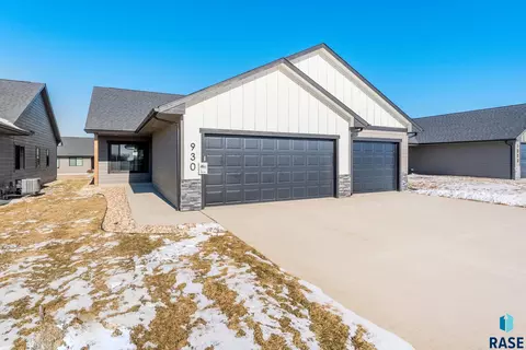 Other - 930 E Dutch St, Tea, SD 57064 photo 5 of 6