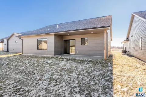 Exterior - 930 E Dutch St, Tea, SD 57064 photo 1 of 1