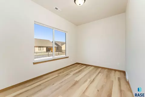 Bedroom - 930 E Dutch St, Tea, SD 57064 photo 5 of 6