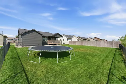 Exterior - 510 N Summit Ave, Tea, SD 57064 photo 9 of 10