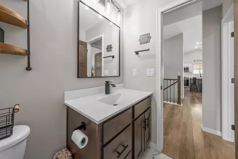 Bath - 510 N Summit Ave, Tea, SD 57064 photo 6 of 8