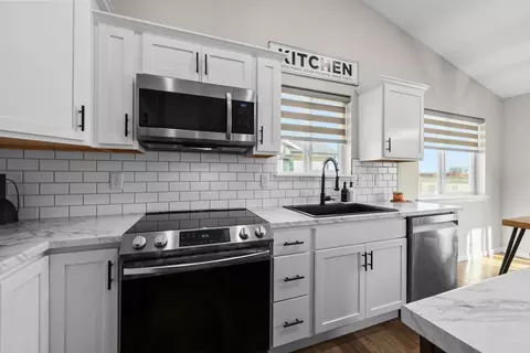 Kitchen - 510 N Summit Ave, Tea, SD 57064 photo 3 of 5