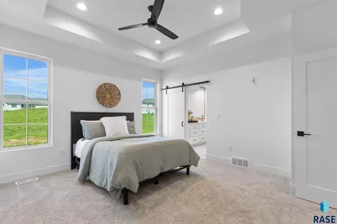 Bedroom - 8304 Sheridan Cir, Sioux Falls, SD 57110 photo 2 of 19