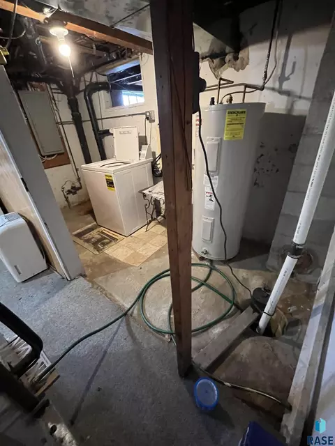 225 W Henry St, Freeman, SD 57029 photo 45