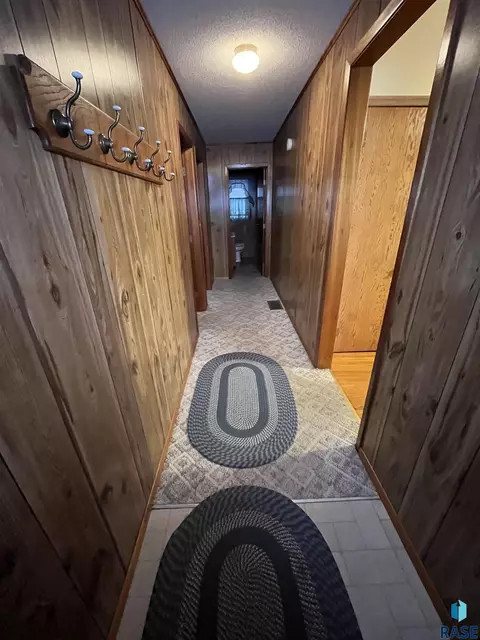225 W Henry St, Freeman, SD 57029 photo 42