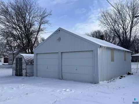 225 W Henry St, Freeman, SD 57029 photo 13