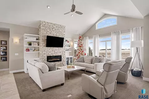 Living - 45054 233rd St, Madison, SD 57042 photo 2 of 10