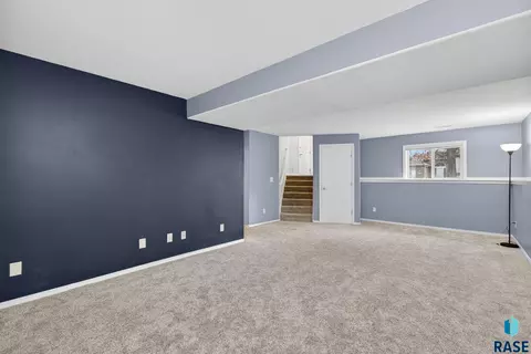 5301 S Mandy Ave, Sioux Falls, SD 57106 photo 19