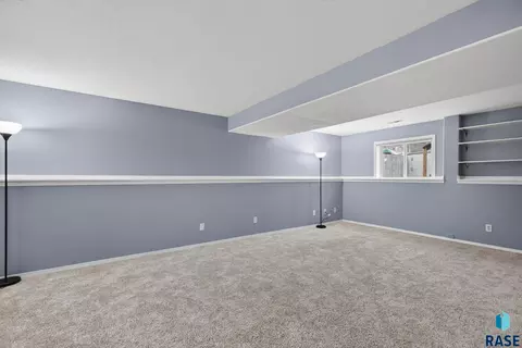 5301 S Mandy Ave, Sioux Falls, SD 57106 photo 21