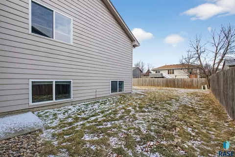 5301 S Mandy Ave, Sioux Falls, SD 57106 photo 29