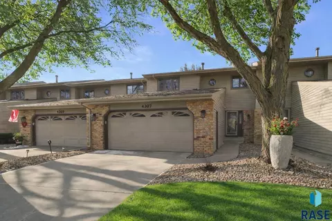 4307 S Townpark Pl, Sioux Falls, SD 57105