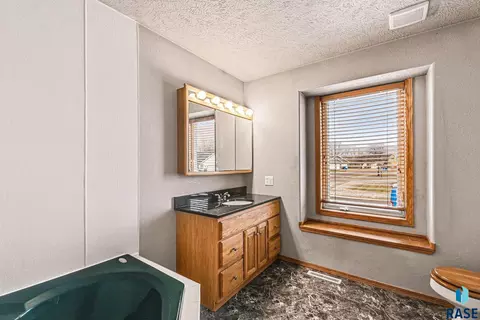 815 E Ryan Dr, Tea, SD 57064 photo 7