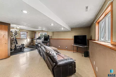 815 E Ryan Dr, Tea, SD 57064 photo 10