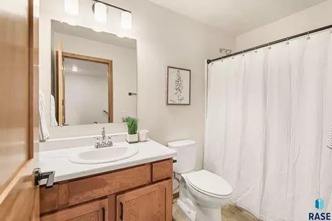 2304 E Jetty Pl, Sioux Falls, SD 57108 photo 13