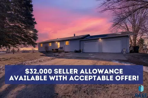 46633 278th St, Lennox, SD 57039