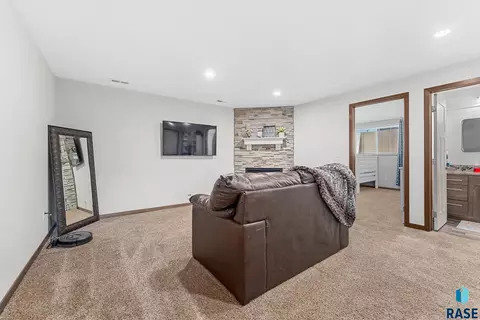 Other - 2710 E Sunburst Dr, Brandon, SD 57005 photo 11 of 16