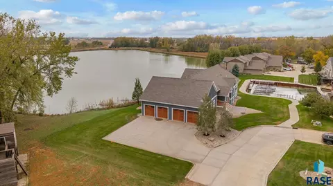 View/Area - 6000 Marrs Beach Ln, Madison, SD 57042 photo 1 of 1