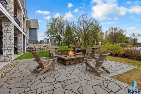 Exterior - 6000 Marrs Beach Ln, Madison, SD 57042 photo 9 of 9