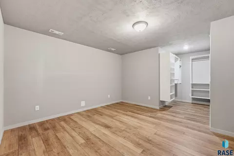 Bedroom - 905 Fanning St, Tea, SD 57064 photo 6 of 7