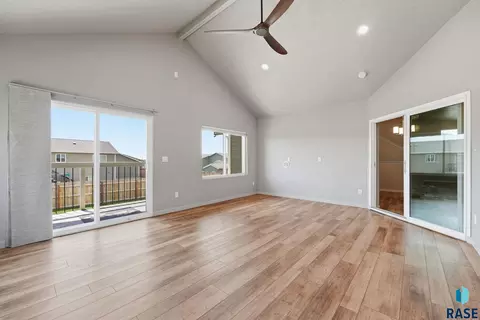 Living - 905 Fanning St, Tea, SD 57064 photo 3 of 4