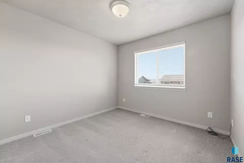 Bedroom - 905 Fanning St, Tea, SD 57064 photo 1 of 7