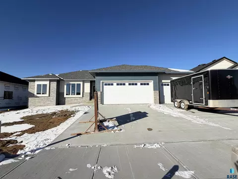 2813 S Dunraven Ave, Sioux Falls, SD 57110