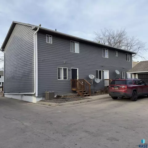 2805 E Bragstad Dr, Sioux Falls, SD 57101 photo 6
