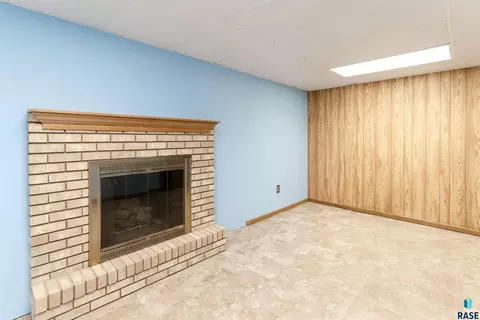 517 E Lotta St, Sioux Falls, SD 57105 photo 28
